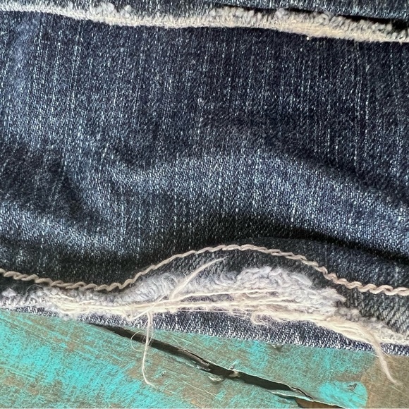 Y2K Silver Jeans Frances Bootcut Distressed Size 28 - Picture 10 of 15